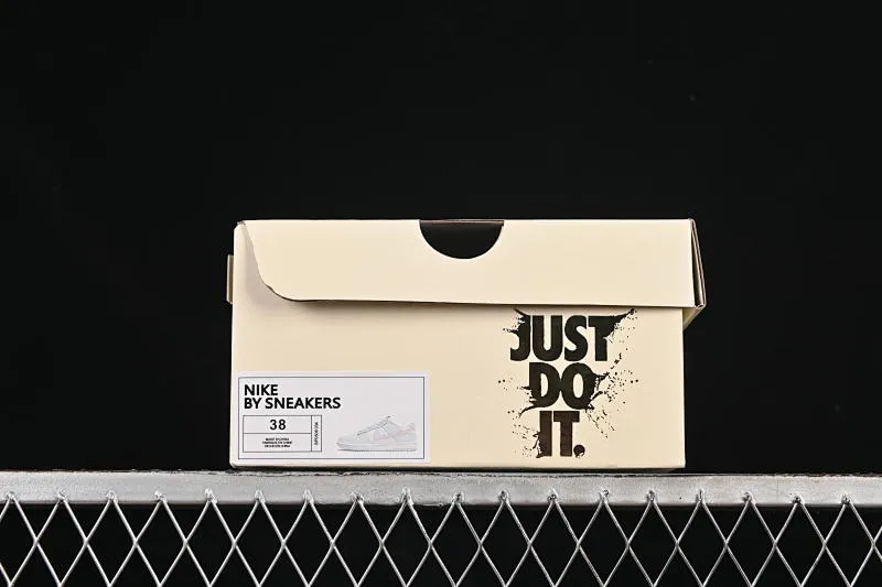 All categories Nk SB Dunk Series Nk SB Dunk Low High-end customized low-top sneakers Nike SB Dunk Low "Just Do It" Anniversary high-end customized low-top casual sneakers BP0508-034